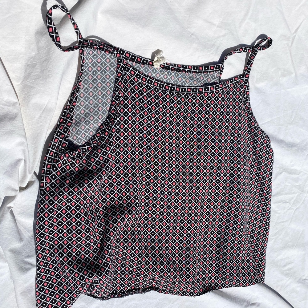 cropped flowy tank top